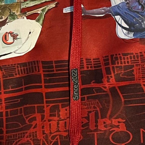 COMPTON WEAR APPAREL BEAUTIFUL RED HOODY SIZE MED - Picture 5 of 5